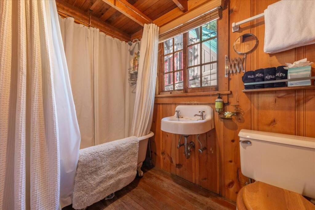 Coziest Cabin In Tahoe W Stone Fireplace Comfy Beds Close To Slopes & Lake Carnelian Bay Exterior photo